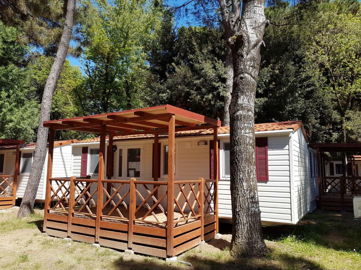 Victoria Mobilehome In Centro Vacanze San Francesco Duna Verde Bagian luar foto